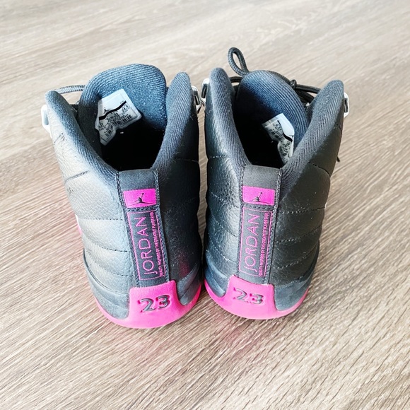 Air Jordan 12 Black Deadly Pink - Picture 3 of 3